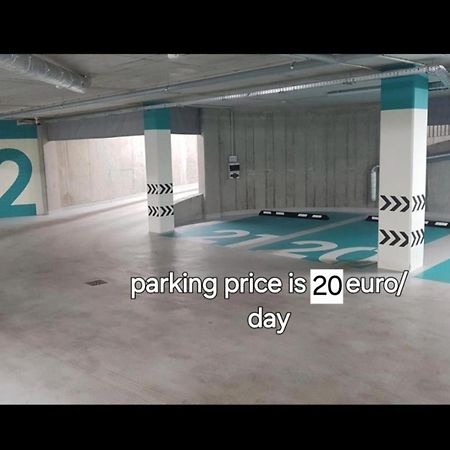 Happy Inn Classical Style, Self Check-In, Parking In The Underground Garage Vilnius Exterior photo